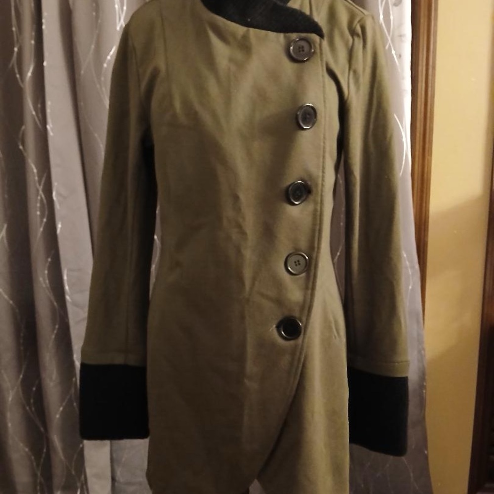 VENUS Olive and Black Buttoned Coat